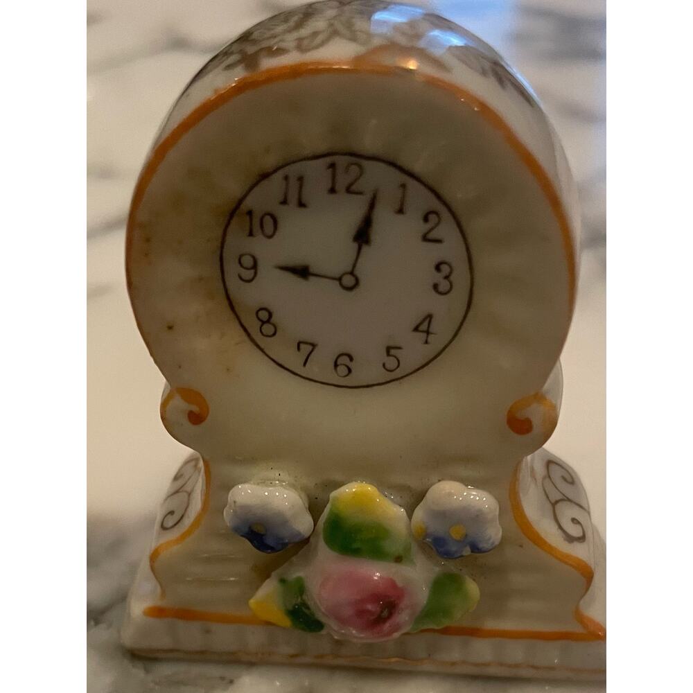 Occupied Japan 1940ish - Porcelain Recreation of Clock, 3-4", A05